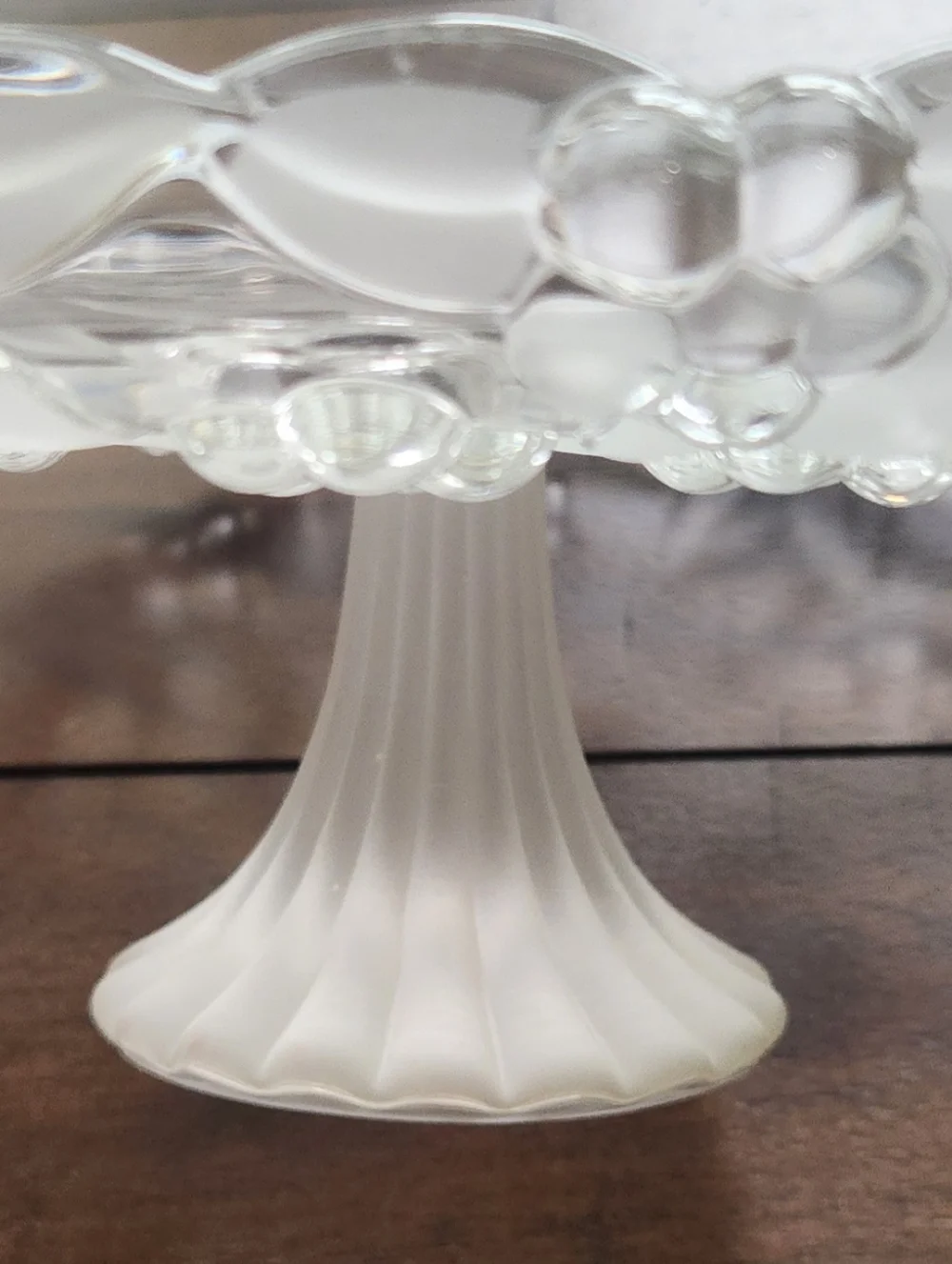 Vintage Mikasa Walther-Glass pedestal cake plate in the Carmen pattern - Picture 4 of 7